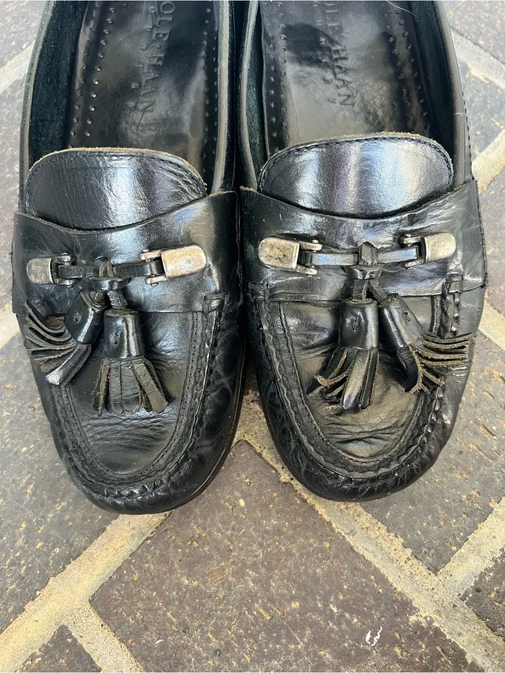 Men’s 8 Cole Haan Black Leather Tassel Loafers